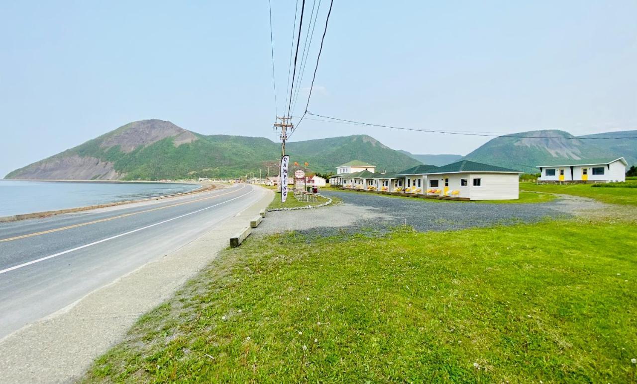 Chalets Bernatchez 몽 생 피에르 외부 사진