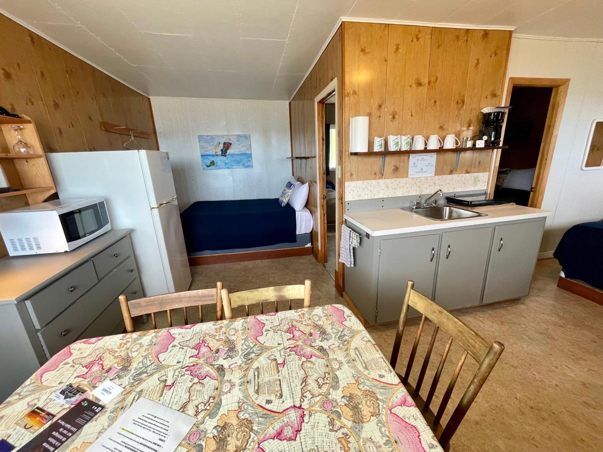 Chalets Bernatchez 몽 생 피에르 외부 사진